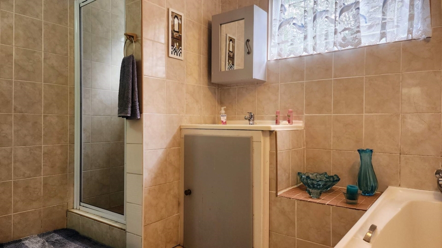 5 Bedroom Property for Sale in Old Place Western Cape